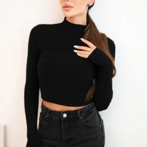 Bluzka prążkowana z golfem czarna